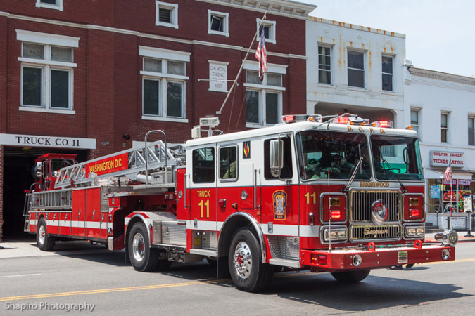 Washington DC Fire & EMS apparatus DCFD fire trucks DCFEMS fire engines